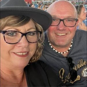 Meet your Posher, Pamela